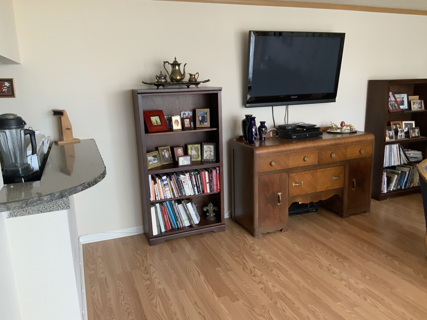 6150 North Kenmore Avenue, Unit 5D Chicago, IL 60660 - Photo 19 of 25