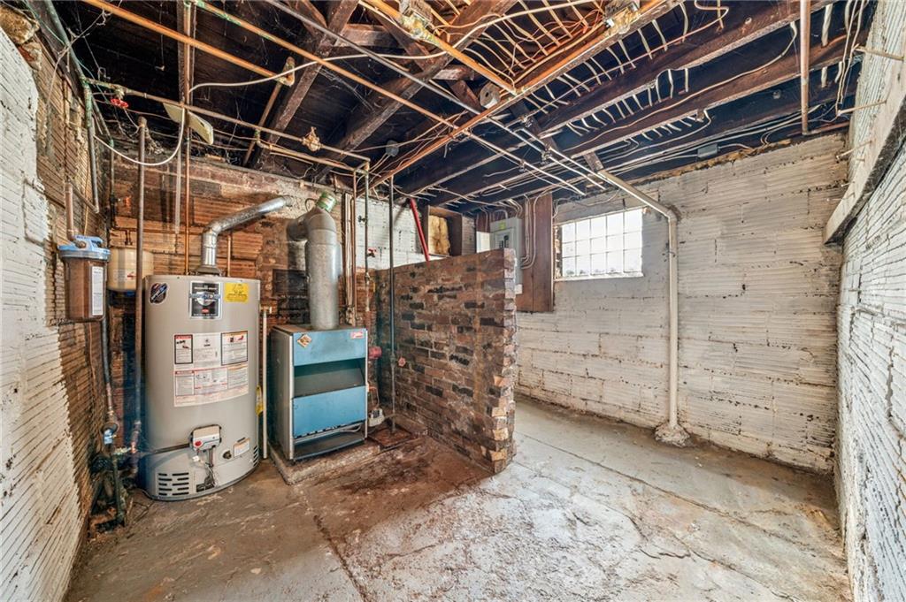 100 Grace Street Apollo, PA 15613 - Photo 36 of 42 a view of a garage