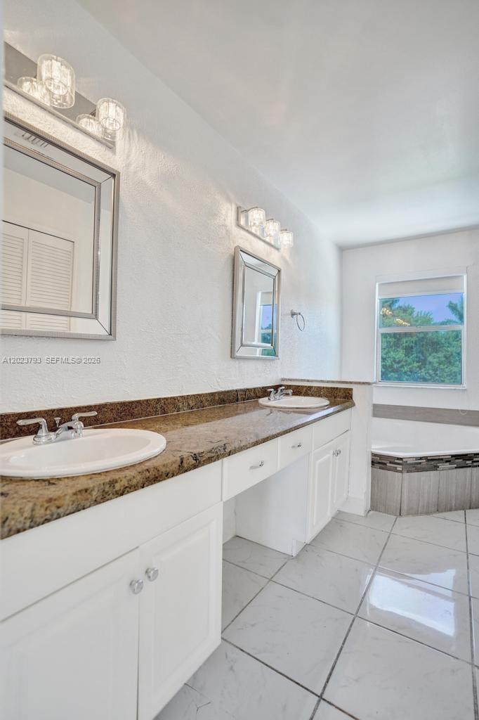 21461 Sawmill Court Boca Raton, FL 33498 - Photo 43 of 104