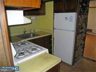 41 Smith Terrace Clementon, NJ 08021 - Photo 5 of 9 Kitchen