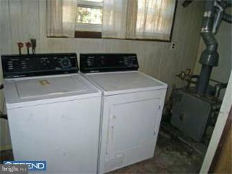 41 Smith Terrace Clementon, NJ 08021 - Photo 9 of 9 Laundry Room