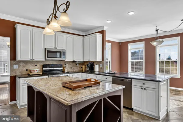 $500,000 | 50 Cypress Point Drive, Charles Town, WV 25414