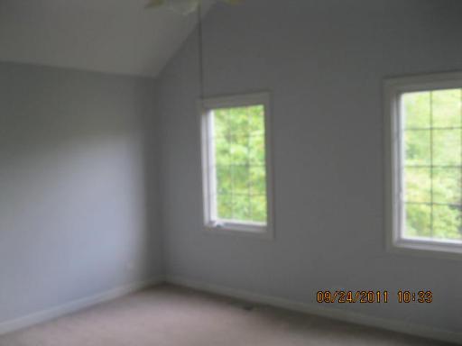 43W229 Tall Pines Road Elgin, IL 60124 - Photo 8 of 11
