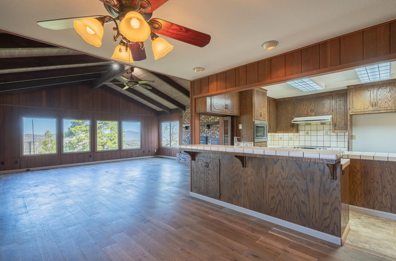 52259 Pine Canyon Road King City, CA 93930 - Photo 20 of 62 a view of kitchen and window