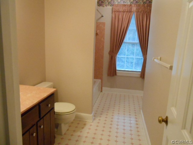 5604 Manitoba Road Chesterfield, VA 23832 - Photo 17 of 23 a bathroom with a toilet and a sink