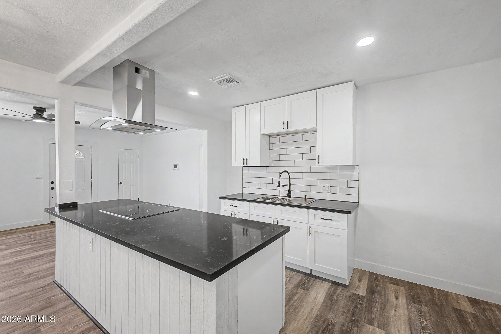 117 West Roeser Road Phoenix, AZ 85041 - Photo 12 of 34 12 - Roeser