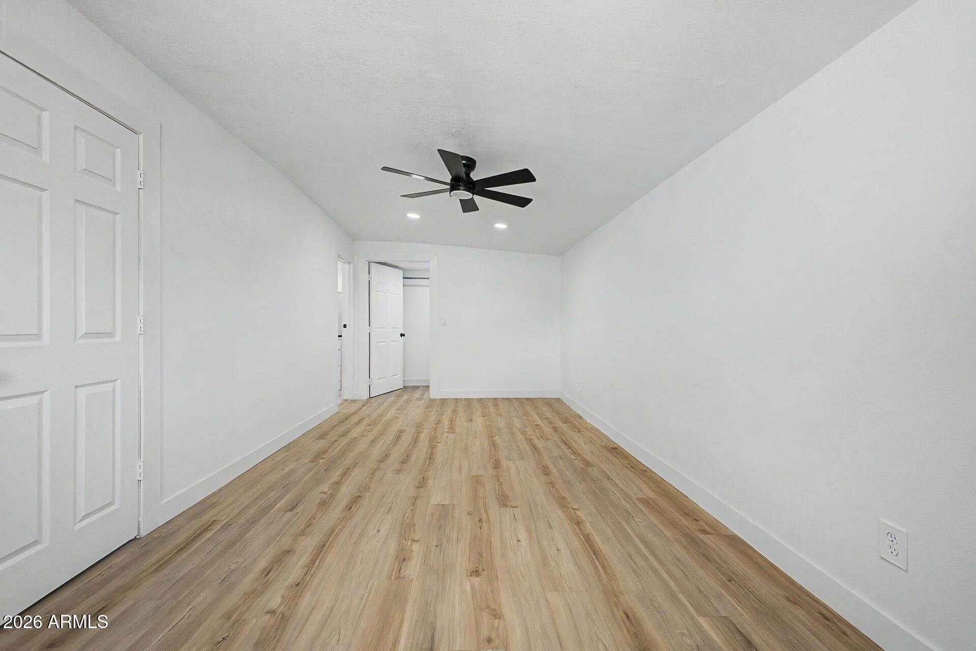 117 West Roeser Road Phoenix, AZ 85041 - Photo 16 of 34 16 - Roeser