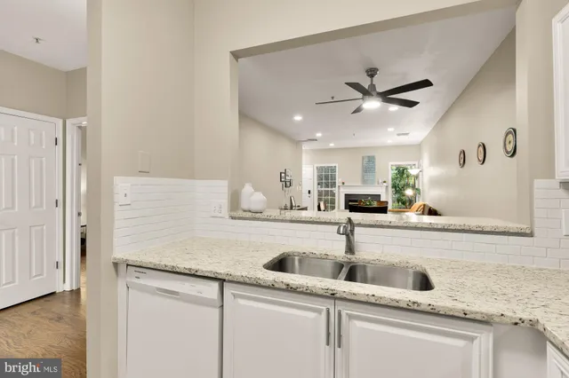 $328,000 | 2356 Garnett Drive, Unit 1, Alexandria, VA 22311