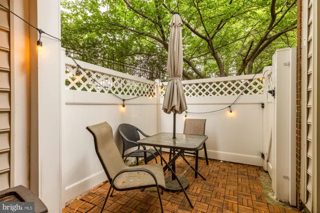 $328,000 | 2356 Garnett Drive, Unit 1, Alexandria, VA 22311