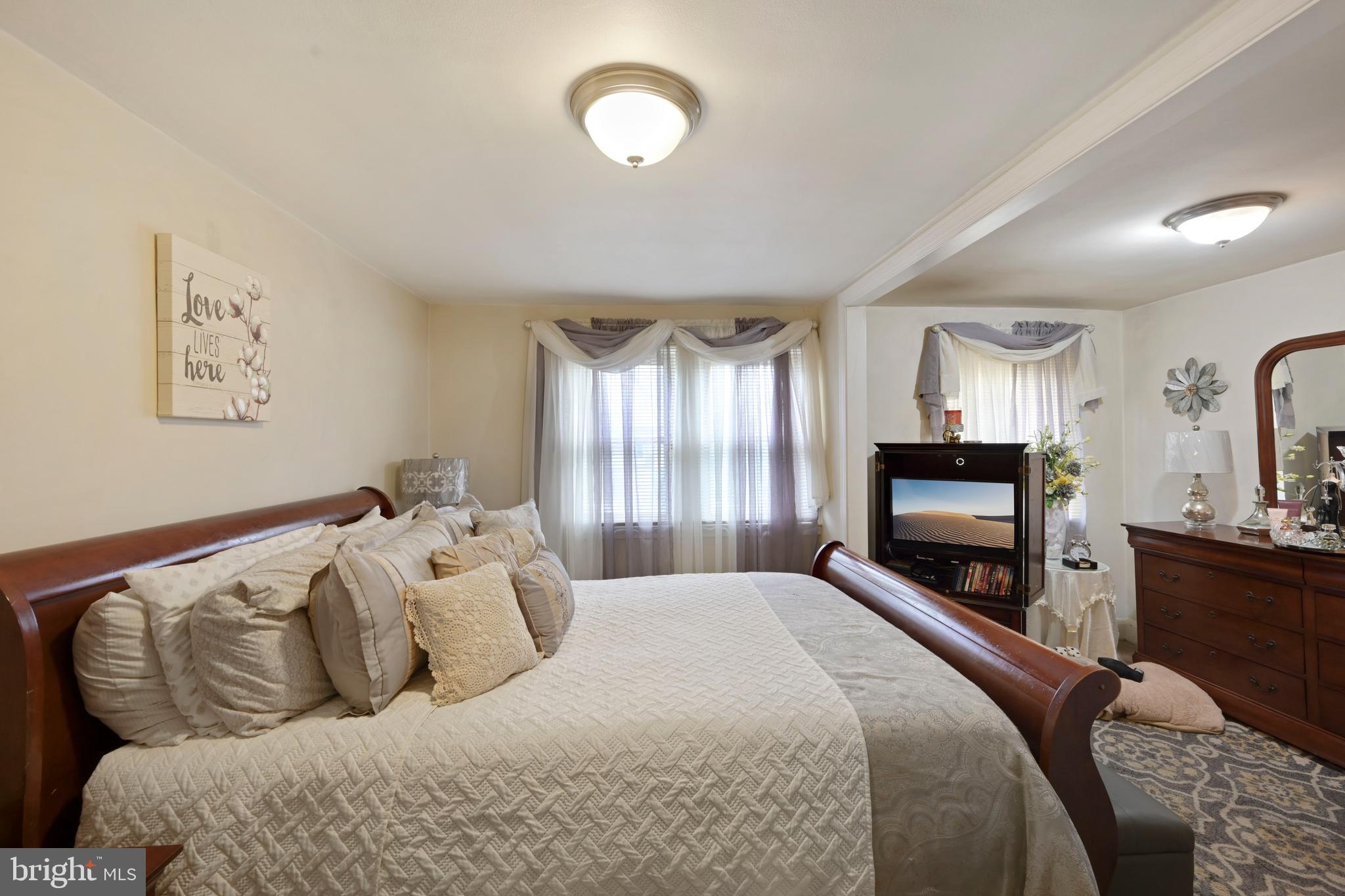 146 West Edgevale Road Baltimore, MD 21225 - Photo 13 of 29