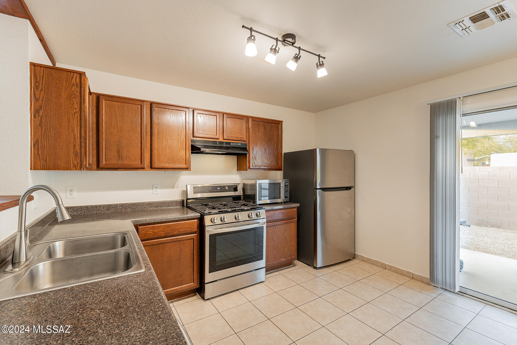3146 West Treece Way Tucson, AZ 85742 - Photo 13 of 44