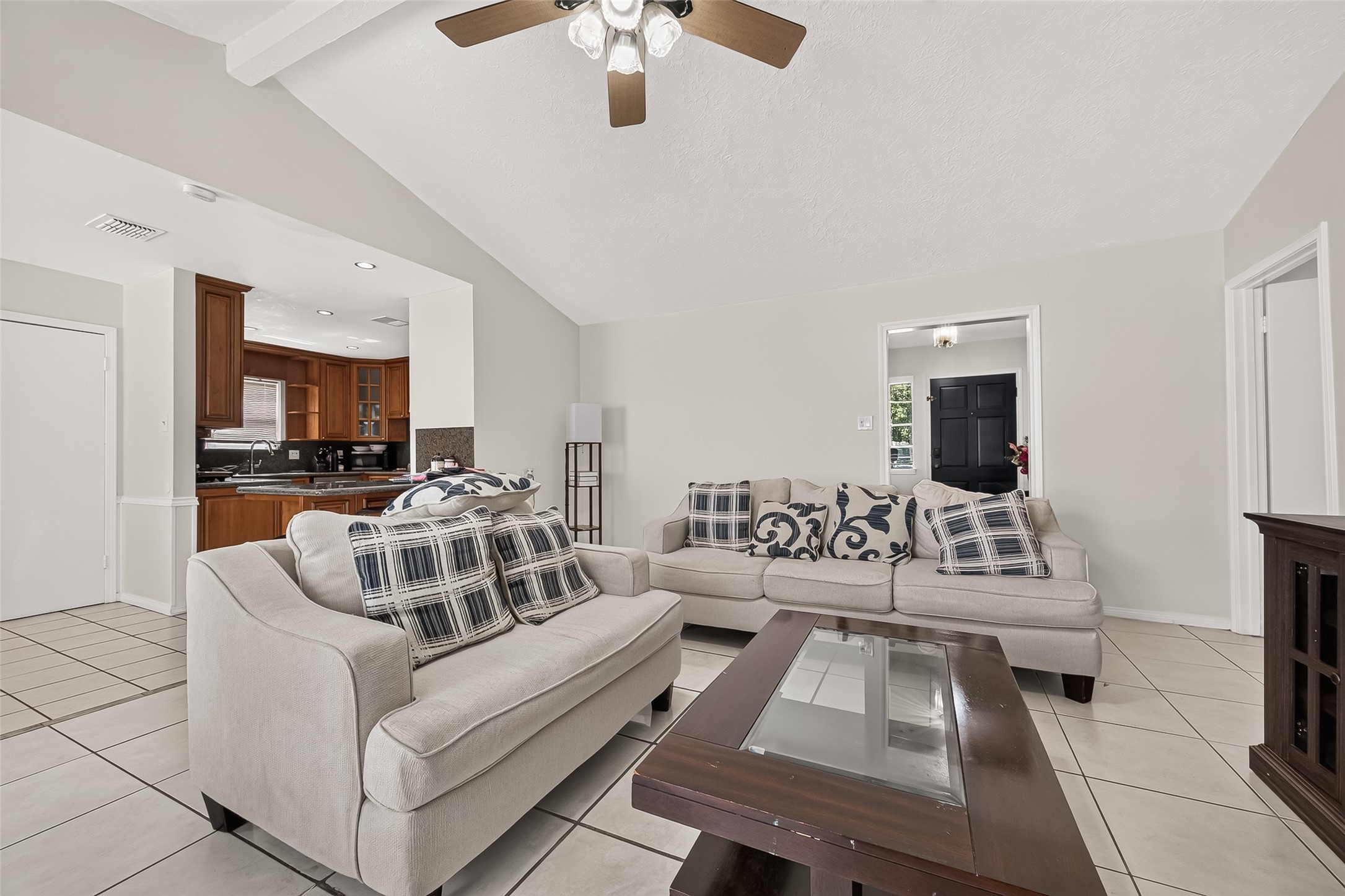 8831 Sandstone Road Houston, TX 77036 - Photo 7 of 30