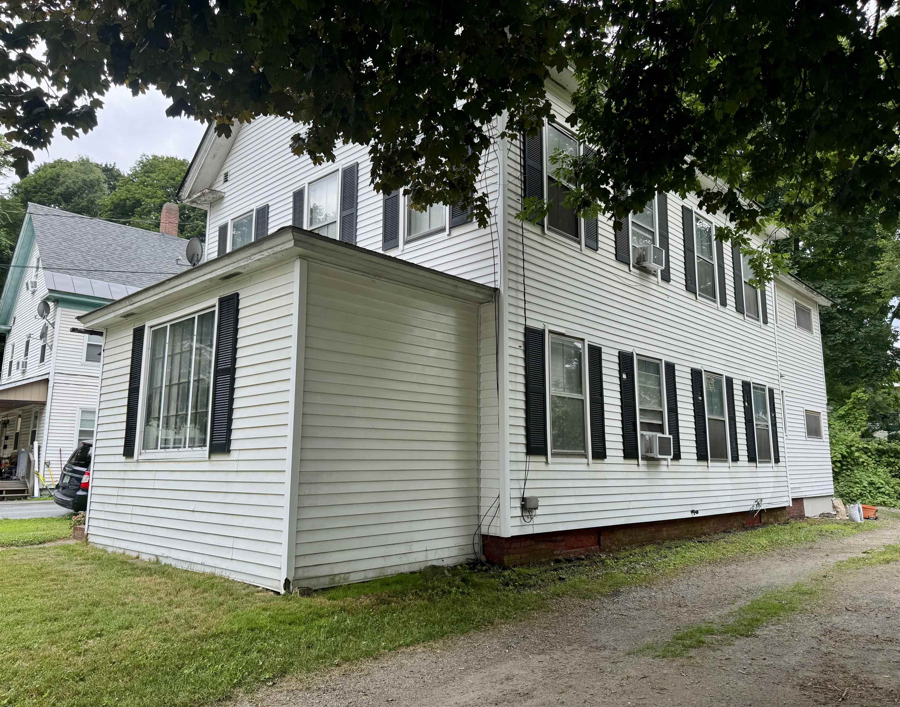 41 Henry Street Rockingham, VT 05101 - Photo 3 of 16