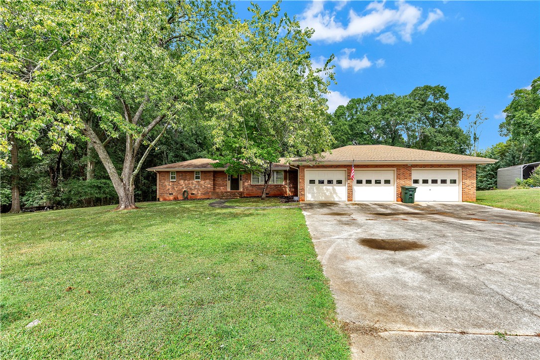 719 West Quincy Road Seneca, SC 29678 - Photo 1 of 30 Gallery Image 1