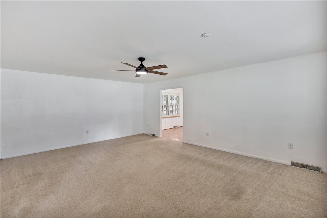 719 West Quincy Road Seneca, SC 29678 - Photo 5 of 30 Gallery Image 5