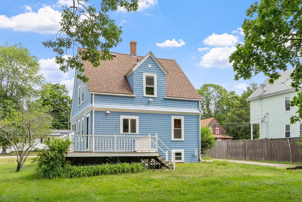 38 Carleton Street Whitman, MA 02382 - Photo 8 of 33