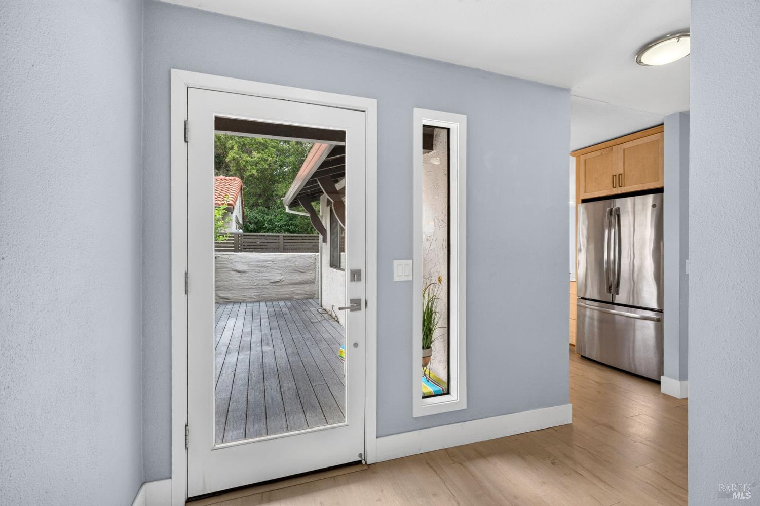 842 Adobe Drive Santa Rosa, CA 95404 - Photo 7 of 32 Entry