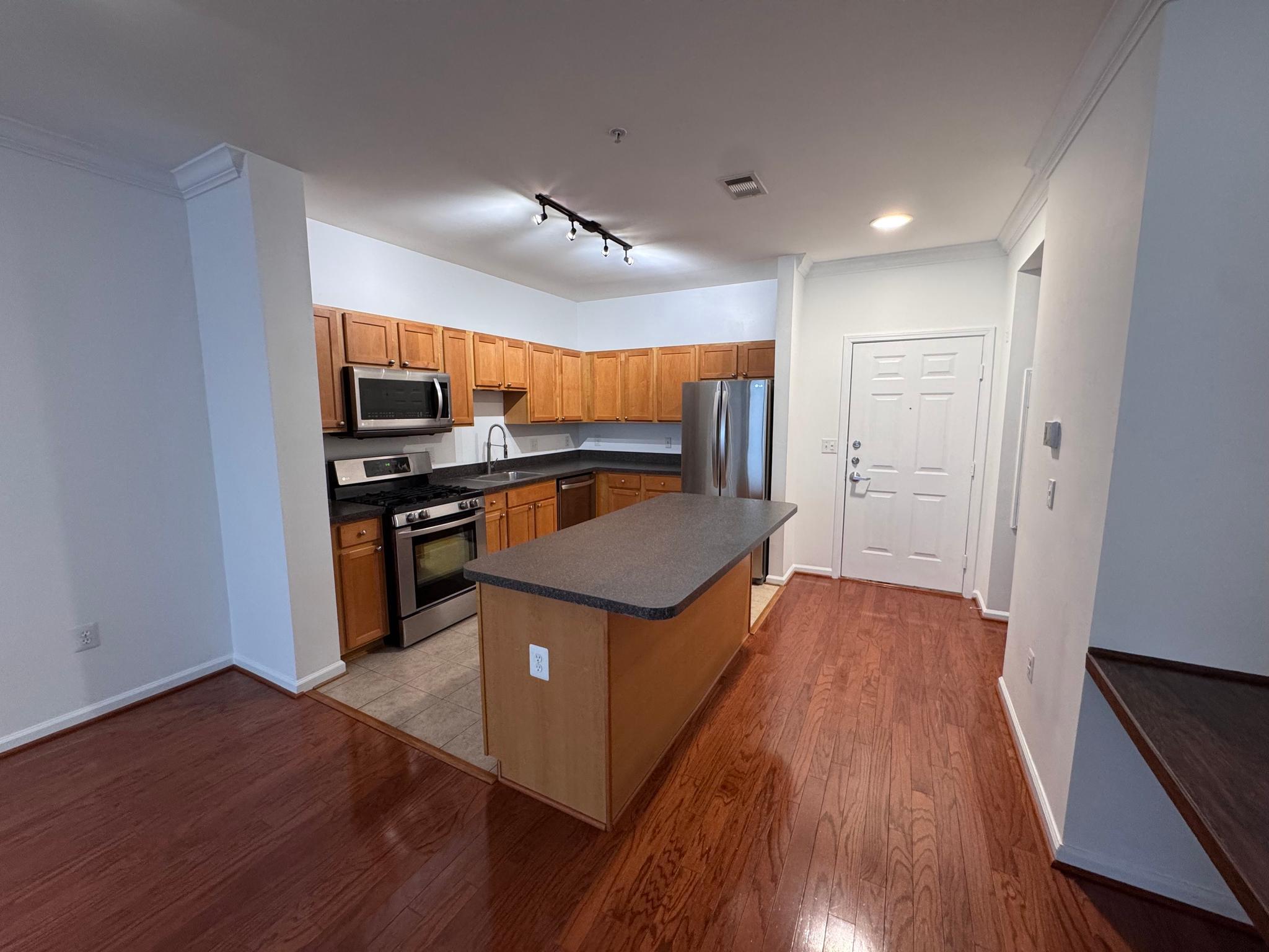 12000 Market Street, Unit 361 Reston, VA 20190 - Photo 38 of 59 Gallery Image 38