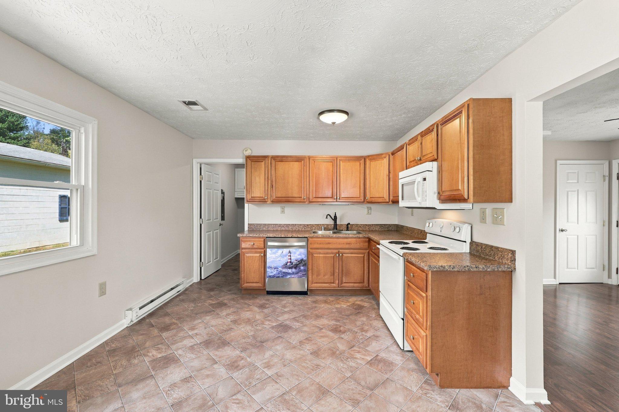 589 Ruebuck Road Clear Brook, VA 22624 - Photo 12 of 37 KItchen