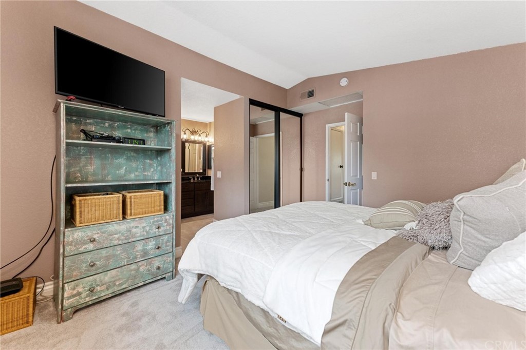 17 Leesburg Irvine, CA 92620 - Photo 23 of 48