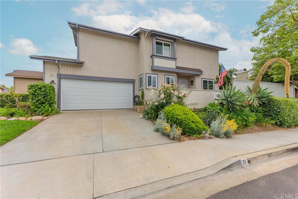 17 Leesburg Irvine, CA 92620 - Photo 27 of 48 Premium corner lot with super desired full length driveway you do not need to share with anyone.