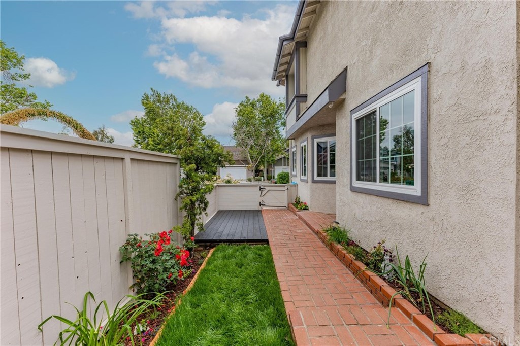 17 Leesburg Irvine, CA 92620 - Photo 31 of 48 spacious Front porch is fully enclosed.