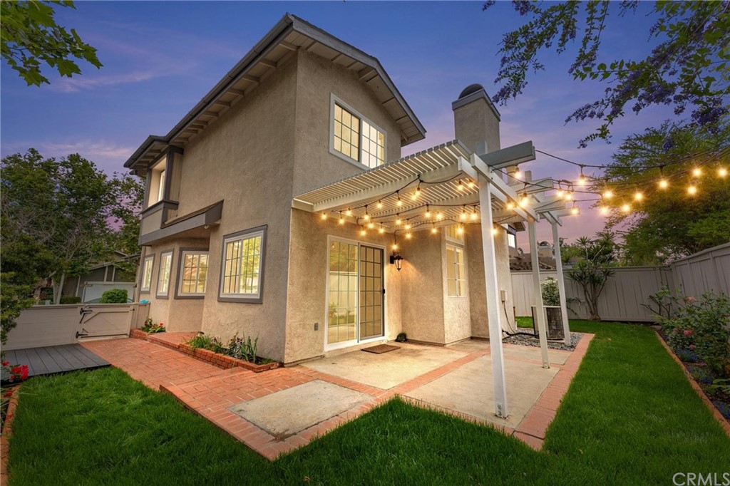 17 Leesburg Irvine, CA 92620 - Photo 33 of 48 Who wouldn't want to entertain here?