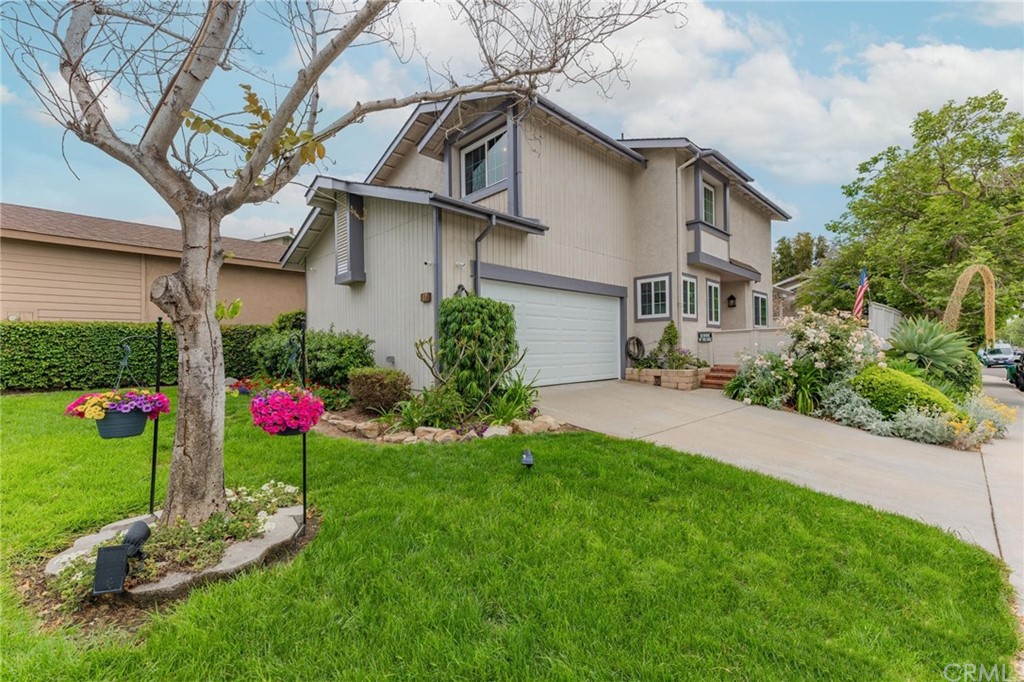 17 Leesburg Irvine, CA 92620 - Photo 36 of 48 Impressive Front Yard