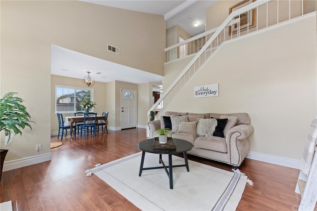 17 Leesburg Irvine, CA 92620 - Photo 5 of 48