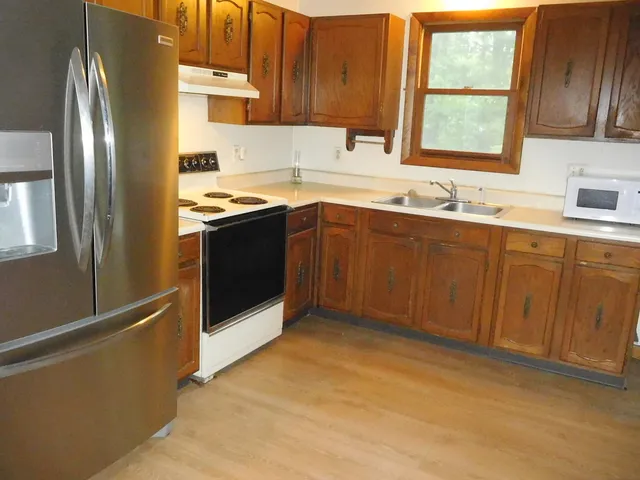 $359,000 | 107 Riverside Drive, Mechanic Falls, ME 04256