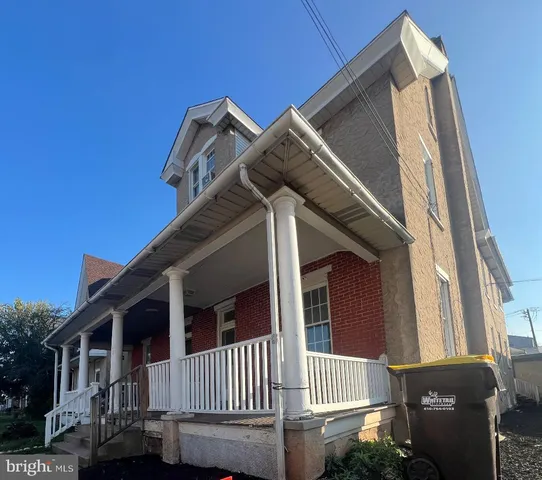 $1,400 | 44 West 3rd Street, Unit 1, Lansdale, PA 19446