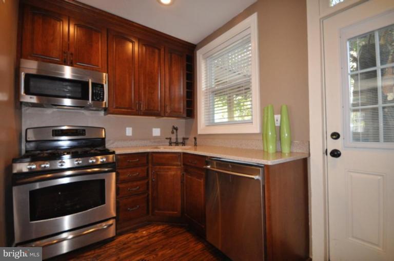 2231 10th Street Northwest Washington, DC 20001 - Photo 18 of 30 Kitchen