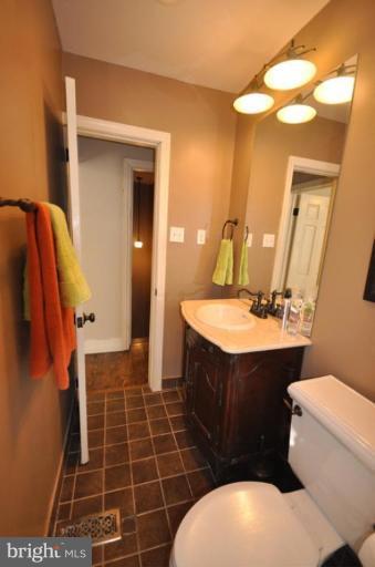 2231 10th Street Northwest Washington, DC 20001 - Photo 7 of 30 Bath #3