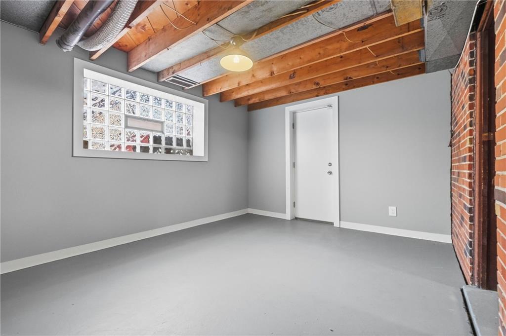 419 Burlington Road Pittsburgh, PA 15221 - Photo 28 of 38 a view of an empty room