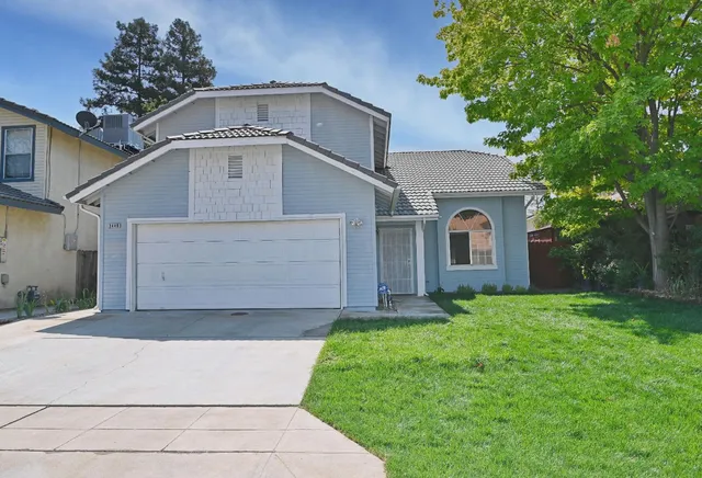 $410,000 | 3449 West Wrenwood Avenue, Fresno, CA 93711
