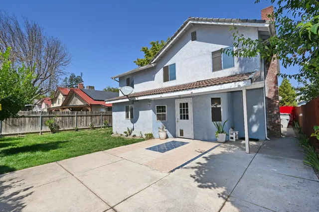 $410,000 | 3449 West Wrenwood Avenue, Fresno, CA 93711