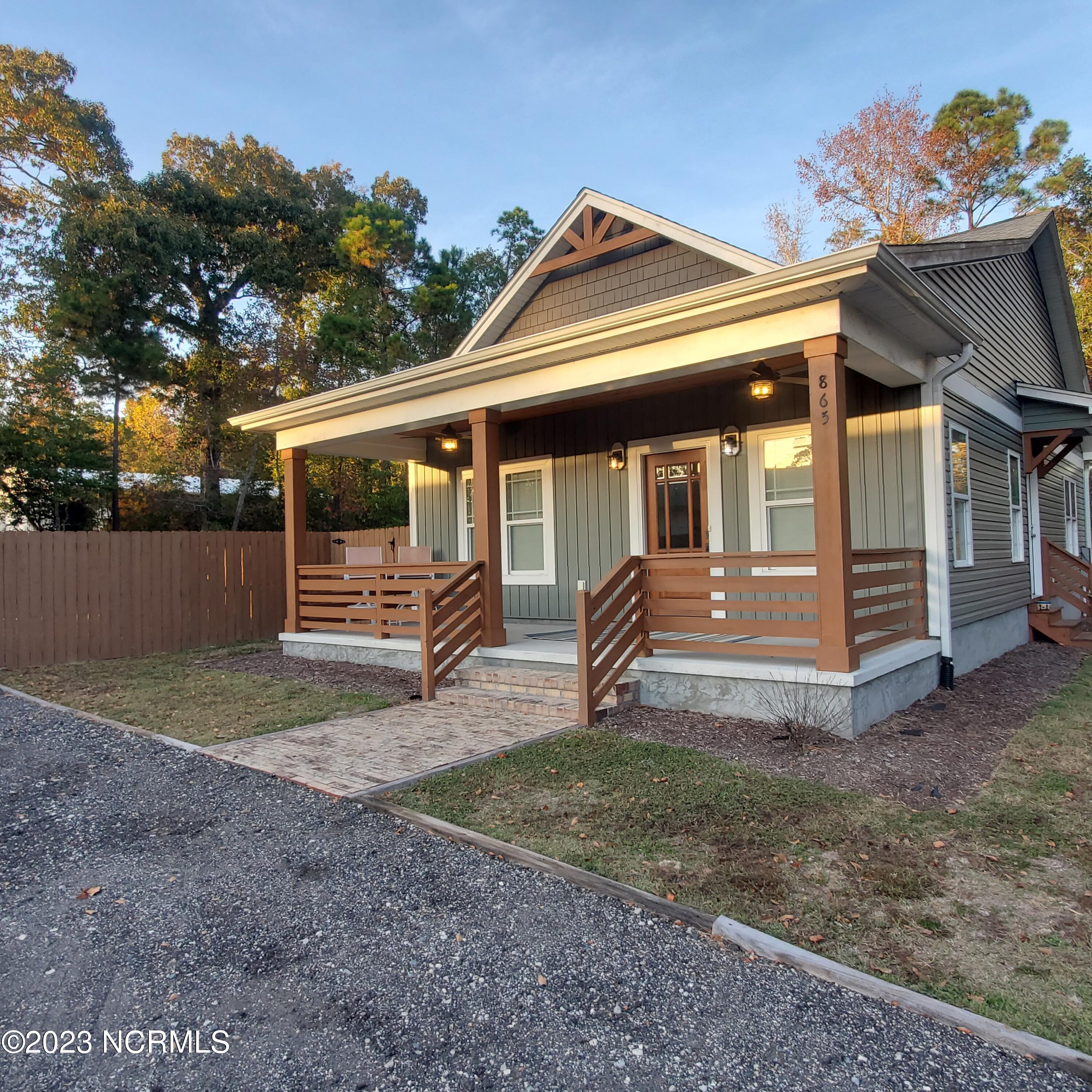 865 Washington Acres Road Hampstead, NC 28443 - Photo 1 of 29 Craftsman Cottage