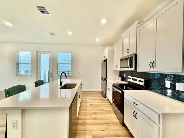 $3,000 | 2031 Wild Heron Court, Valrico, FL 33596