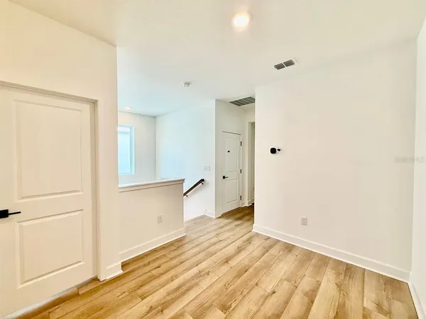 $3,000 | 2031 Wild Heron Court, Valrico, FL 33596