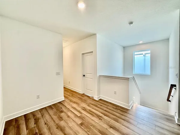 $3,000 | 2031 Wild Heron Court, Valrico, FL 33596