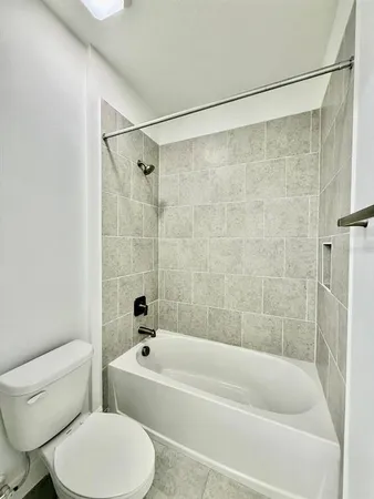 $3,000 | 2031 Wild Heron Court, Valrico, FL 33596