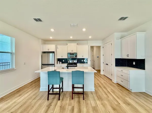 $3,000 | 2031 Wild Heron Court, Valrico, FL 33596