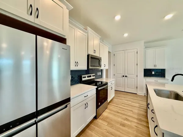 $3,000 | 2031 Wild Heron Court, Valrico, FL 33596