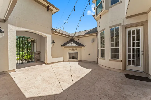 a view of a house with a snow in front of house