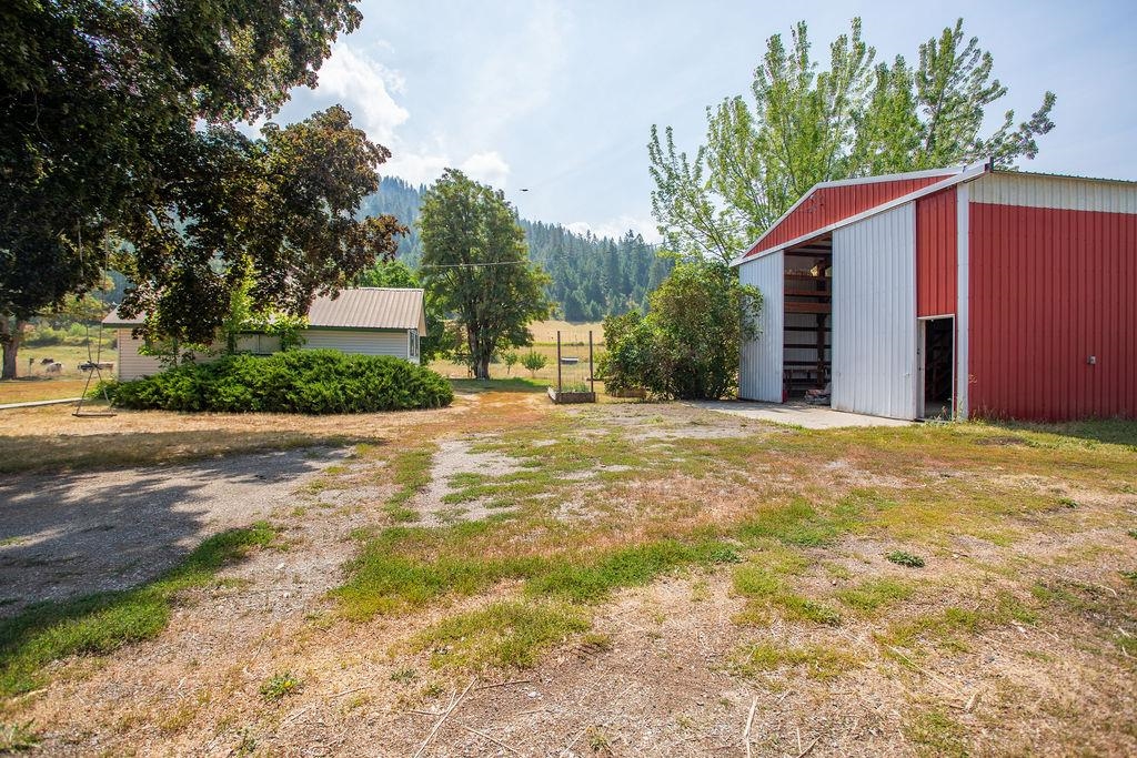 3540 Cedonia-Addy Road Hunters, WA 99137 - Photo 20 of 47