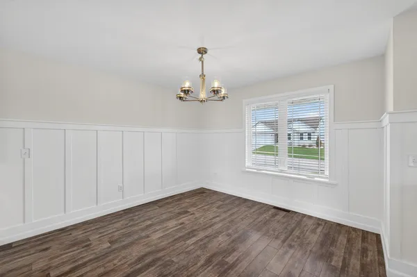 $549,900 | 976 Griffin Way, DeForest, WI 53532