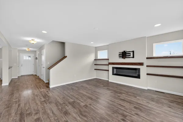 $549,900 | 976 Griffin Way, DeForest, WI 53532