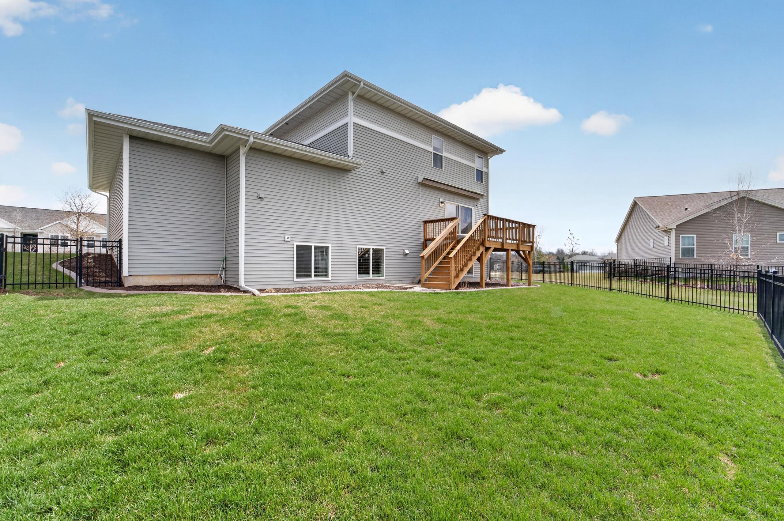976 Griffin Way DeForest, WI 53532 - Photo 35 of 37