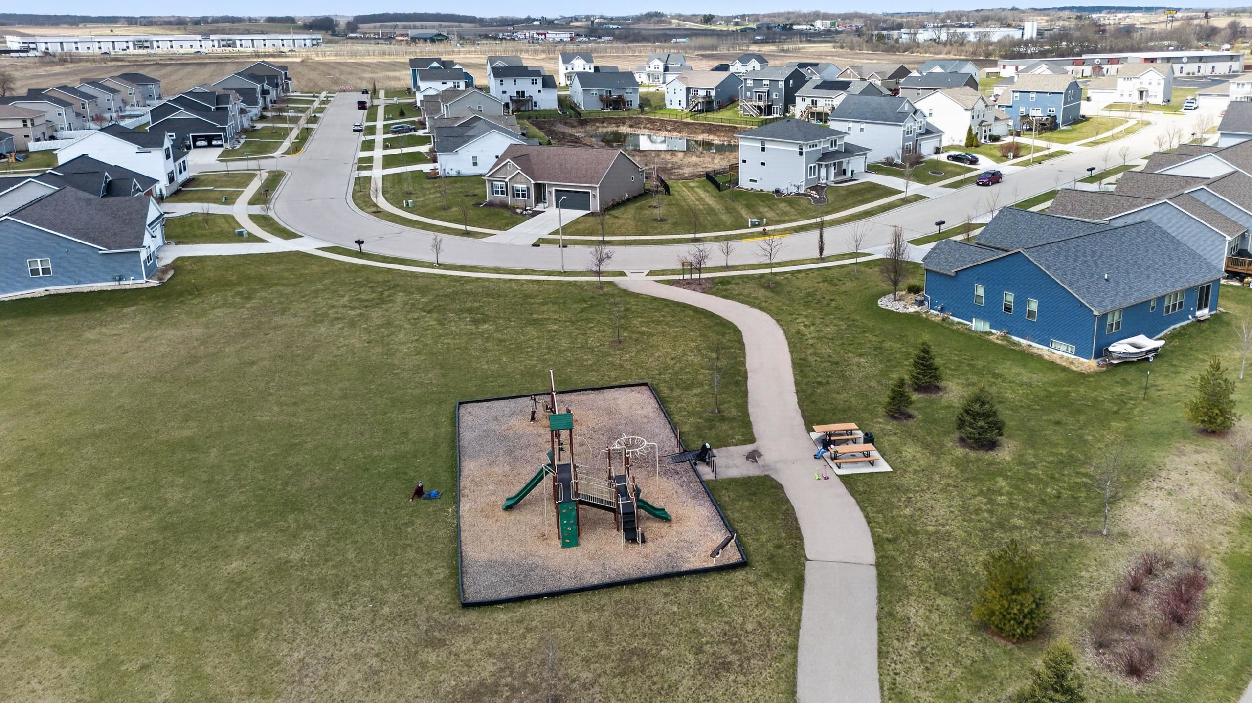 976 Griffin Way DeForest, WI 53532 - Photo 37 of 37