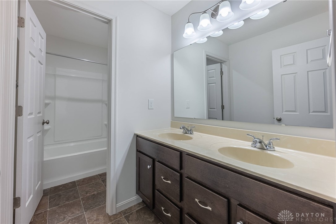 3656 Persimmon Ridge Place Bellbrook, OH 45305 - Photo 28 of 47